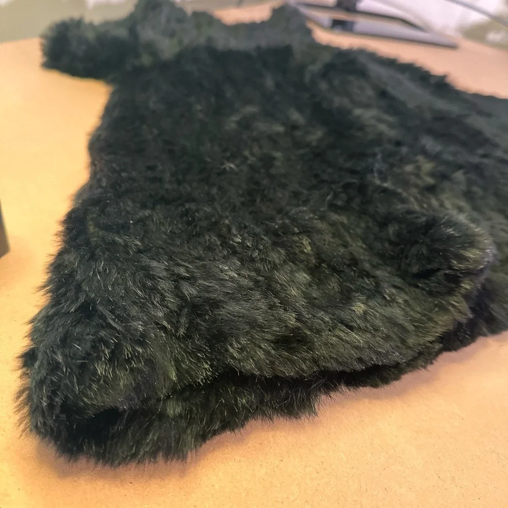 Bloomingdale’s‎ black rabbit fur capelet - Picture 3 of 10